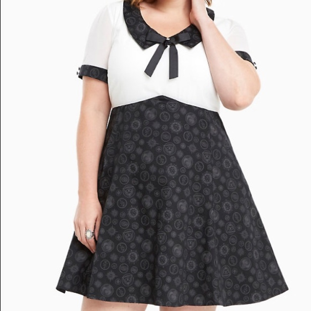 Torrid Fantastic Beasts retro dress